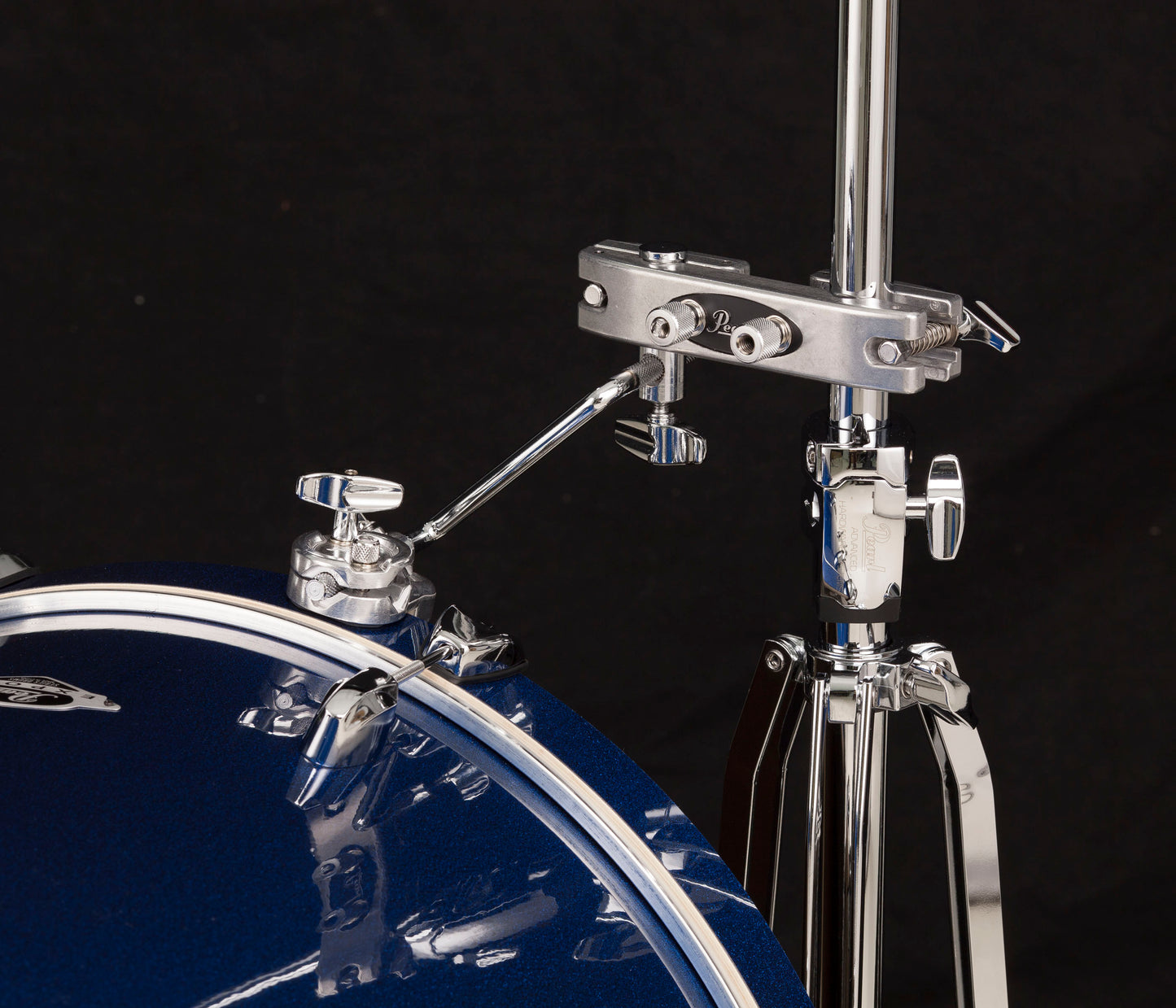 HI-HAT TO BASS DRUM ATTACHMENT