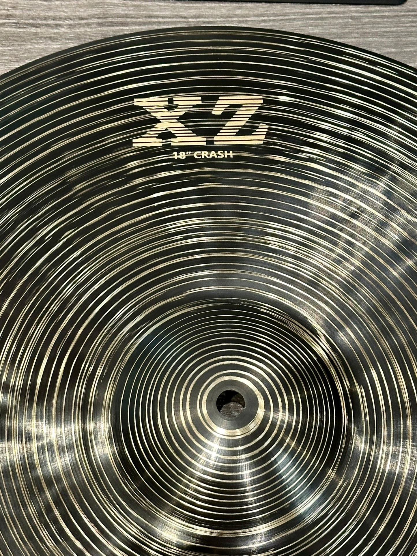 Centent XZ Crash - 18"