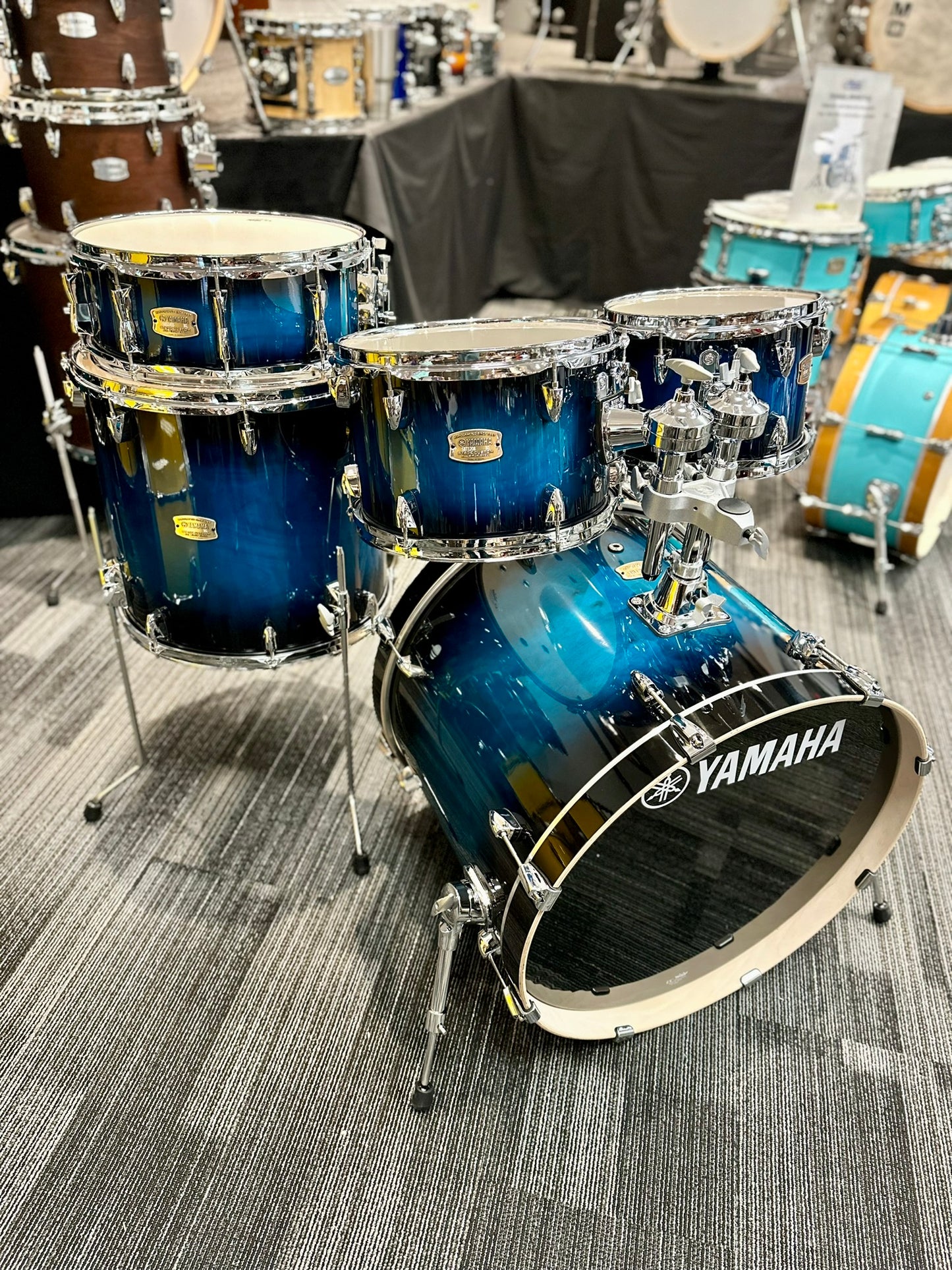 Yamaha Stage Custom 5-Piece in Deep Blue Sunburst