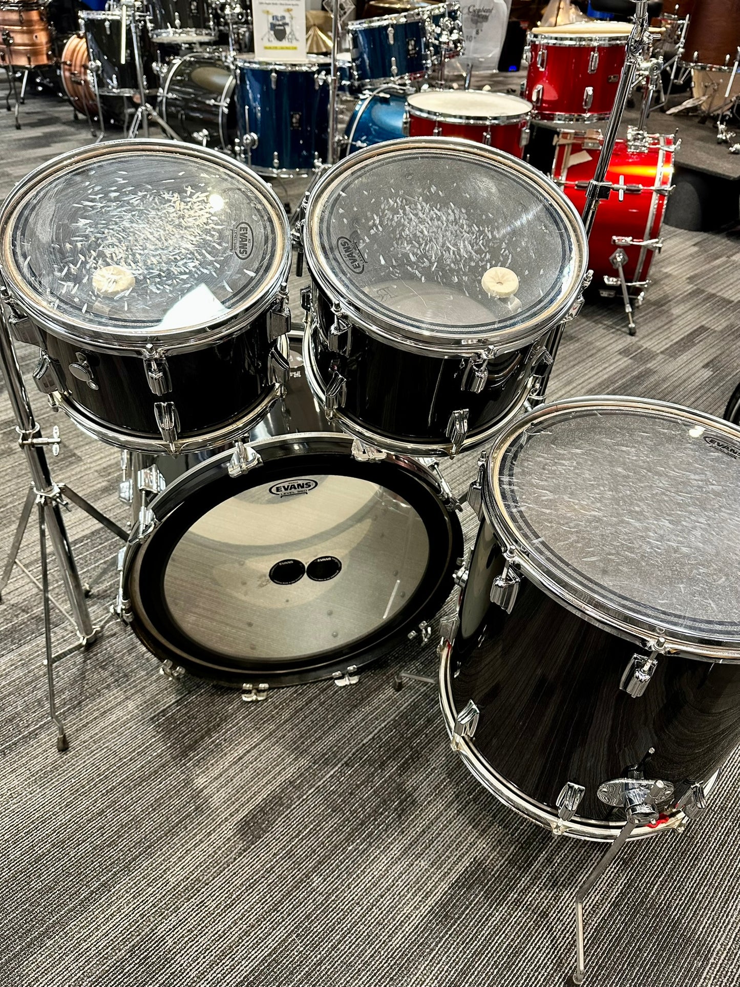 Rogers 1972 Londoner Kit in Gloss Black