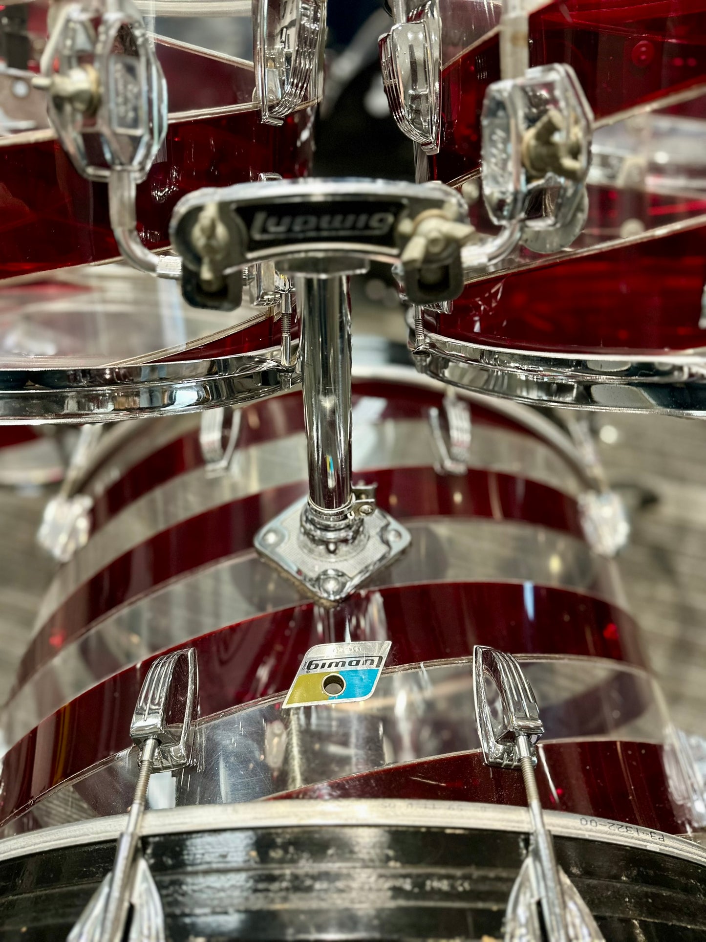 Ludwig 1970s Pattern C Spiral Red and Clear Vistalite 5-Piece Kit