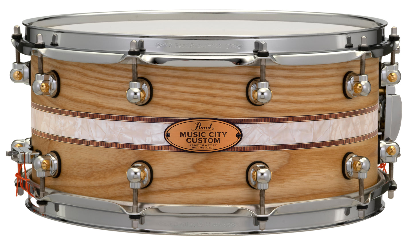 MUSIC CITY CUSTOM SOLID ASH 14"X6.5" SNARE DRUM W/INLAY