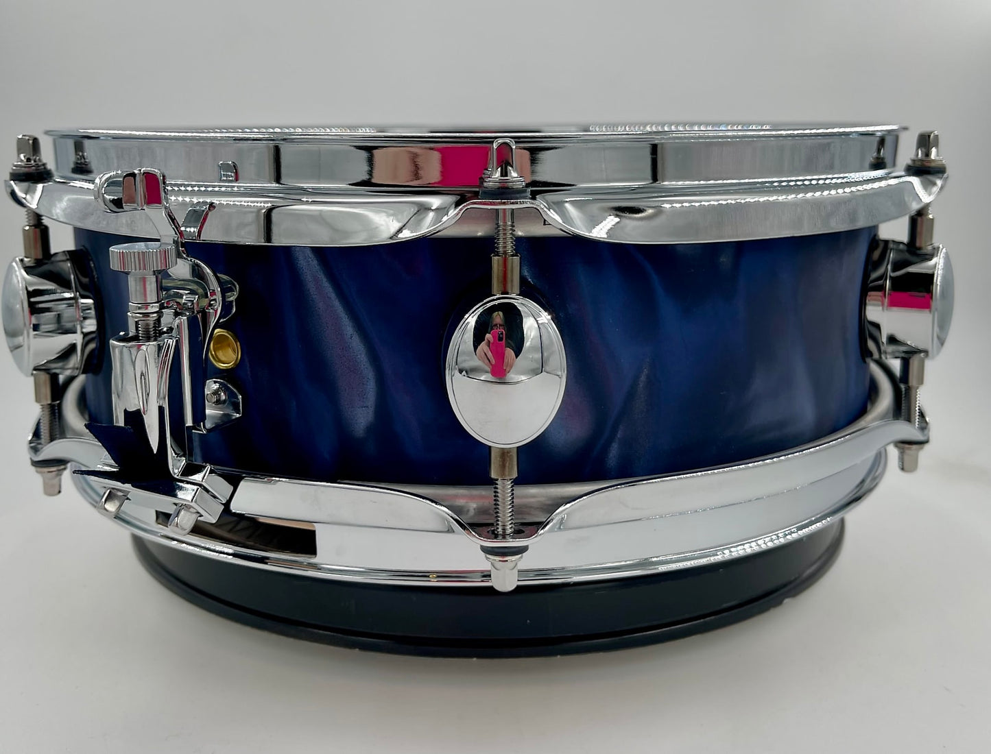 Montineri Custom 12"x4" Blue Satin Flame Snare