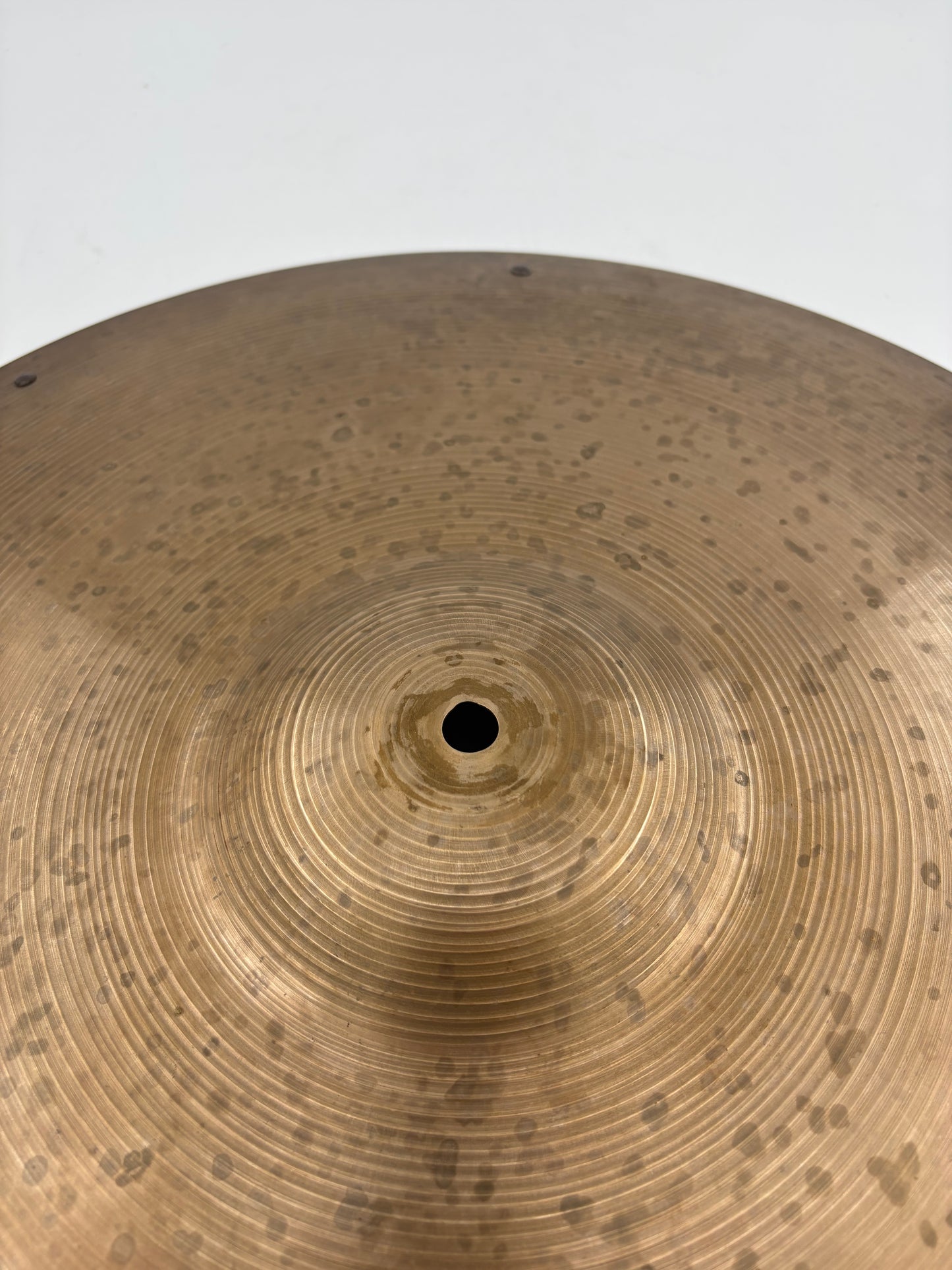Vintage A. Zildjian Small Stamp 20" Ride With Sizzlers - 1872g