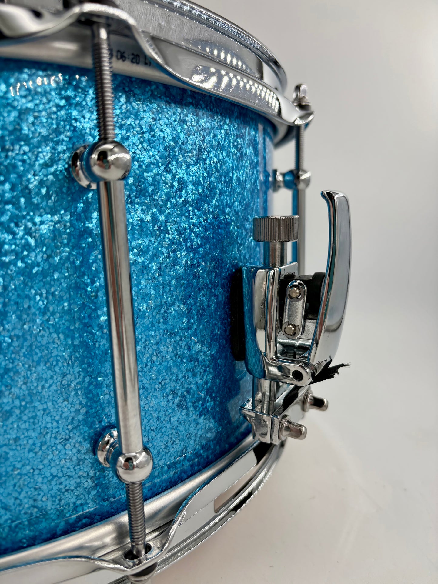 Montineri Custom 7”x14” Light Blue Sparkle Snare