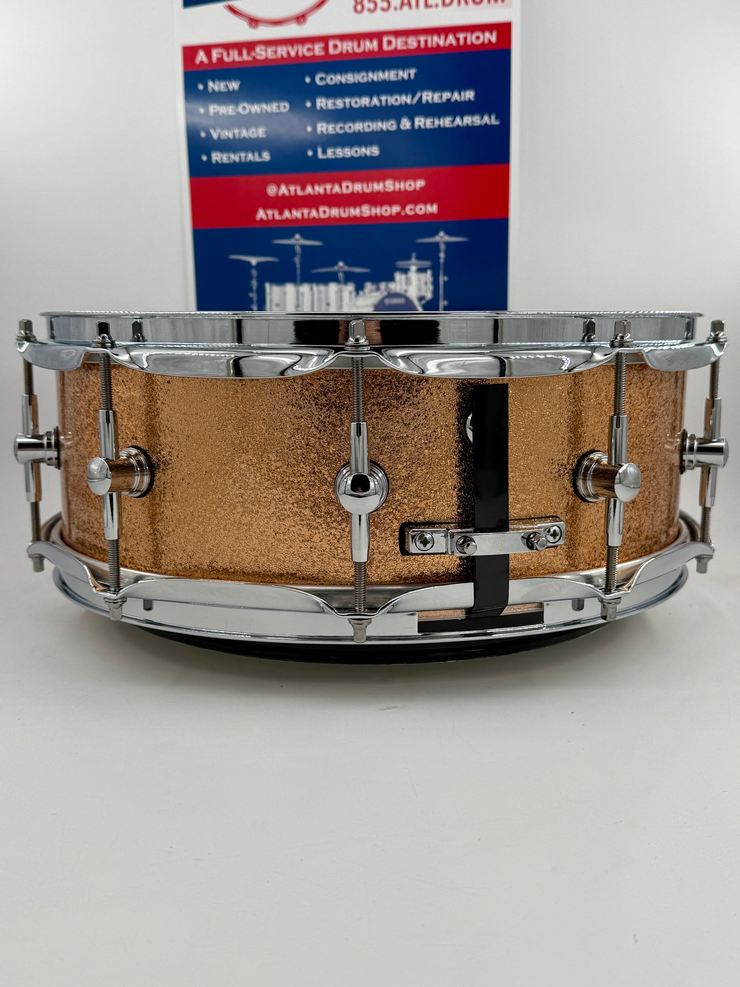 Montineri Custom Drums:   14” x 5” 10-COB Lug Copper Sparkle Snare