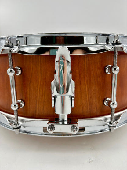 Montineri Custom 5”x14” Vertical Cherry Snare