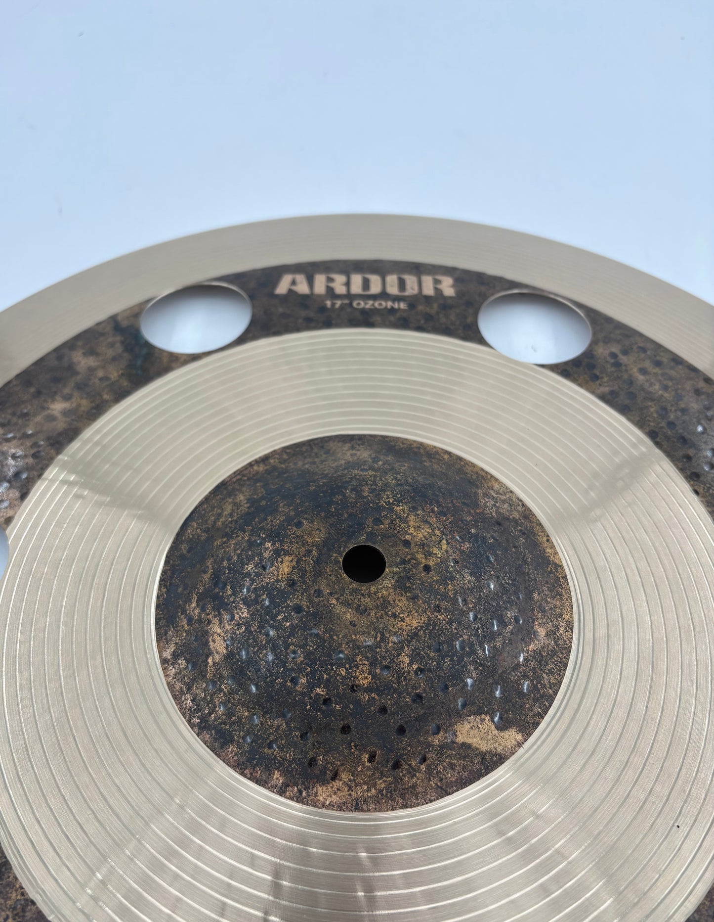 Centent 17” Ardor Ozone