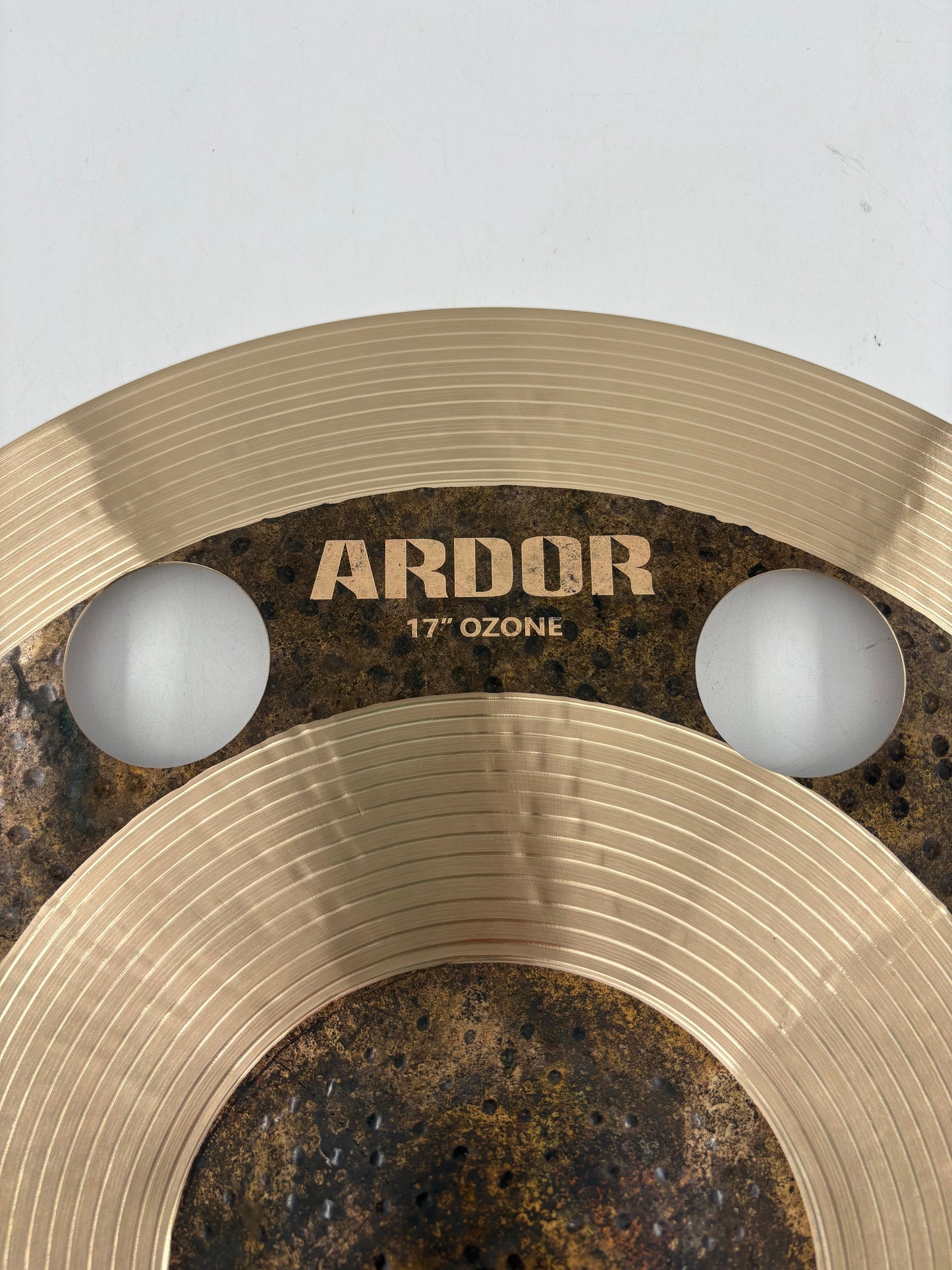 Centent 17” Ardor Ozone