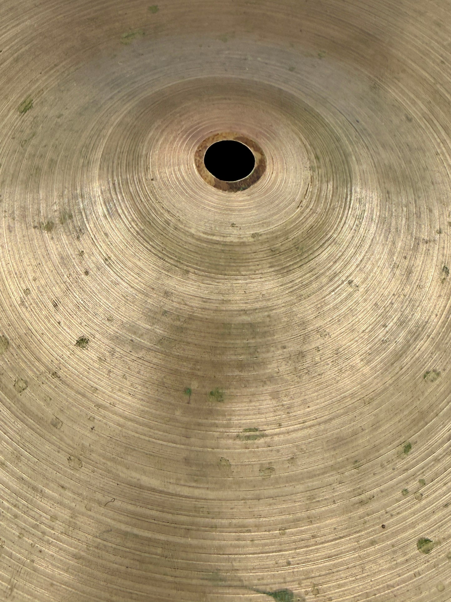 A Zildjian Vintage Small Stamp 18" Crash - 1700g