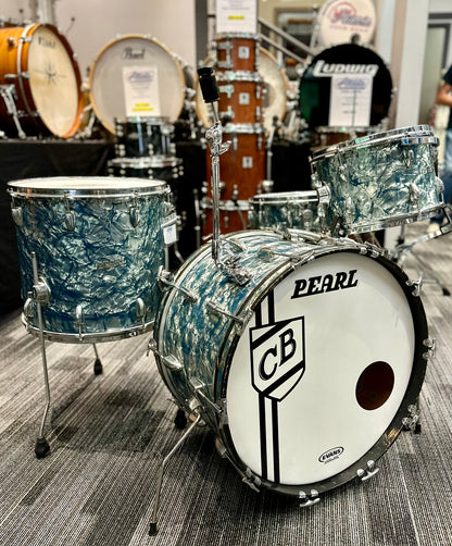 Pearl Vintage 1960s 4-Piece Drum Set in Sky Blue Pearl