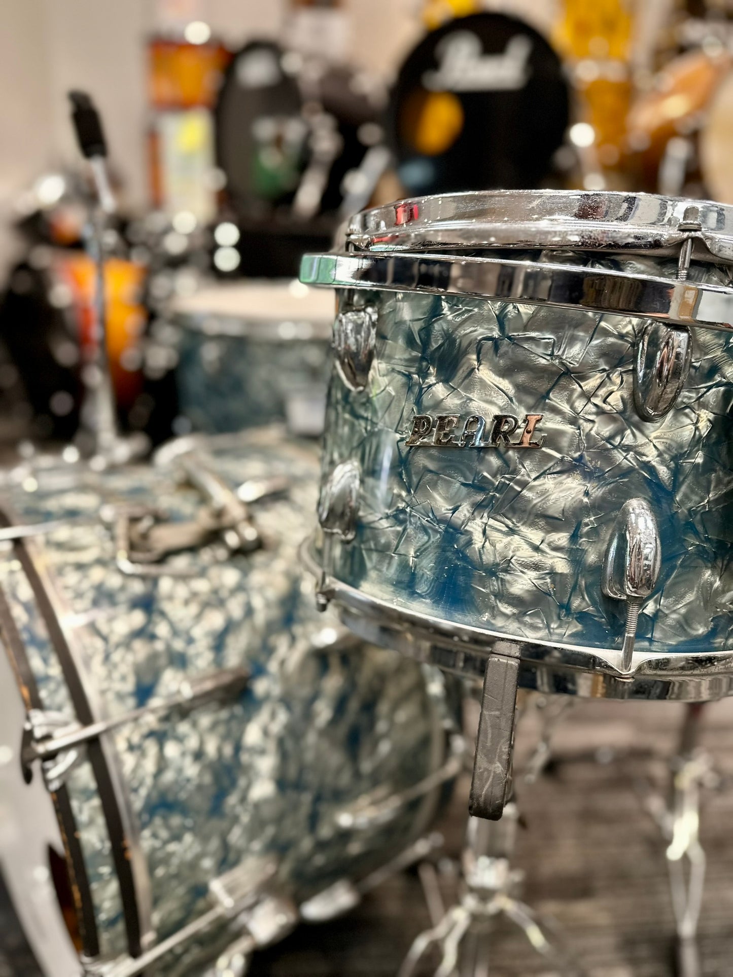 Pearl Vintage 1960s 4-Piece Drum Set in Sky Blue Pearl