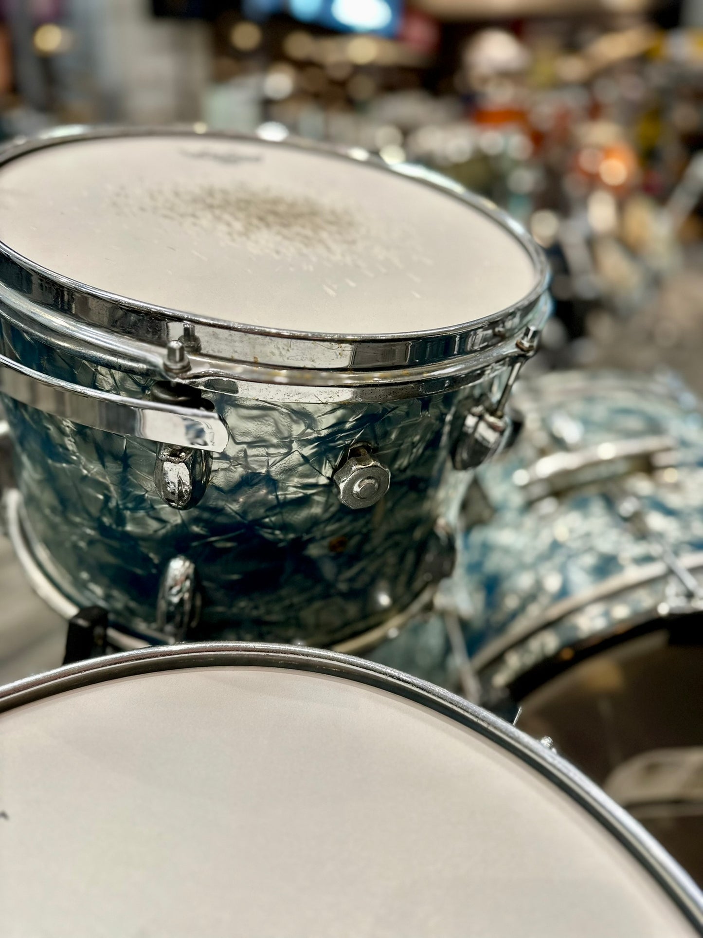 Pearl Vintage 1960s 4-Piece Drum Set in Sky Blue Pearl