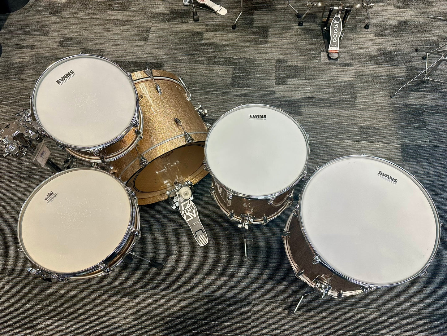 Montineri Custom Drum Kit: 5-Piece Copper/Silver Sparkle