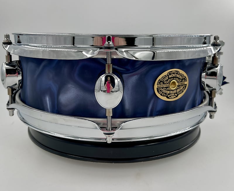 Montineri Custom 12"x4" Blue Satin Flame Snare