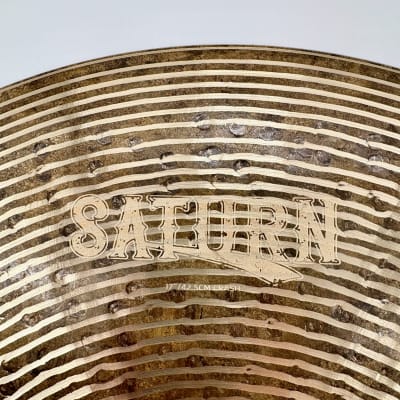 Centent Saturn Crash - 17"