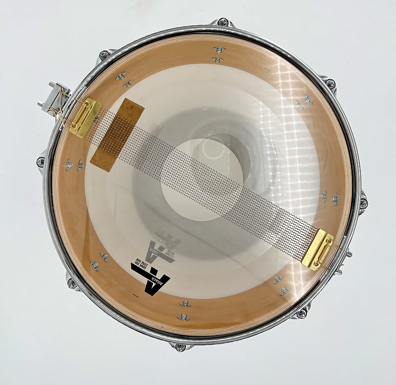 Montineri Custom 5" x 14" Verticle White Oyster Snare