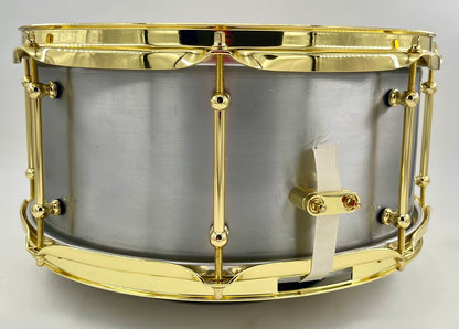 Lucky Drums Company 14"x6.5" Aluminum Snare Drum w/ Gold hoops
