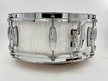 Montineri Custom 5" x 14" Verticle White Oyster Snare